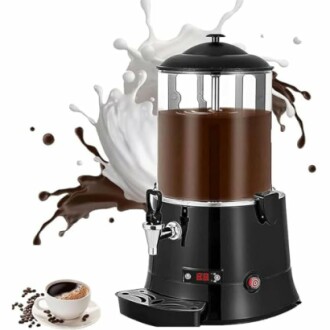 Chocolademelkdispenser met kopje koffie en melkspatten